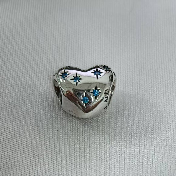 Pandora x Disney Cinderella's Dream Heart Charm, S925 Silver Jewelry - Picture 2 of 4